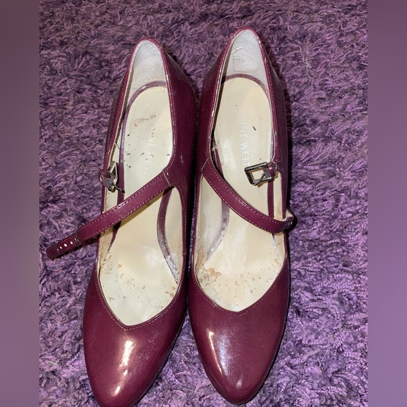 Worn cranberry Mary Jane heels - Picture 2 of 2